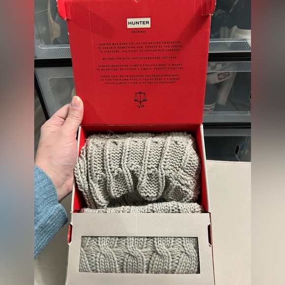 Hunter Women's Original Tall Gloss Rain Boots with socks - Picture 6 of 6